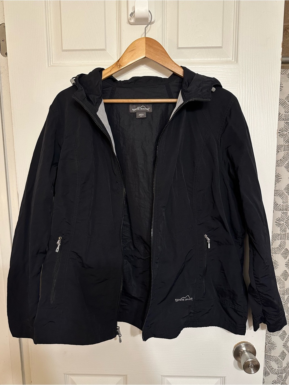 Eddie Bauer Women’s Black Windbreaker Rain Jacket XXL Nylon Full Zip Gorpcore